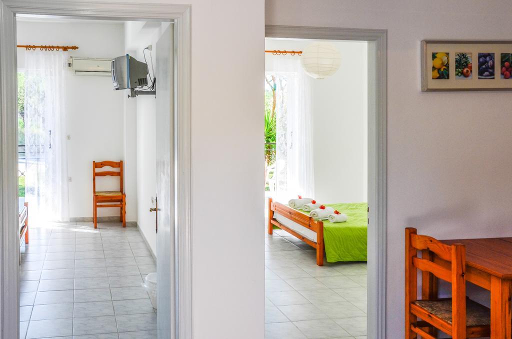 Olive Grove Apts Lithakia  Exterior foto